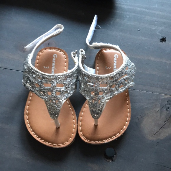 Garanimals Other - Garanimals size 3 sparkly sandals
